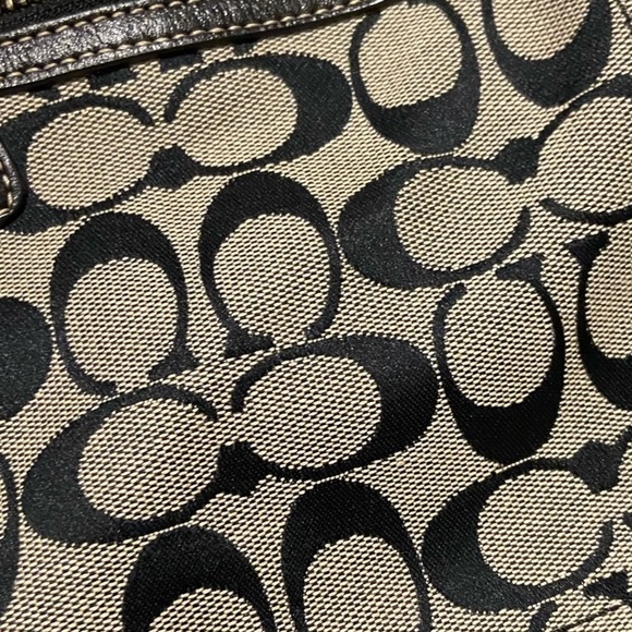 ♥️🔥Coach FLASH SALE 🔥MAKE OFFER 🔥♥️ - Picture 4 of 8